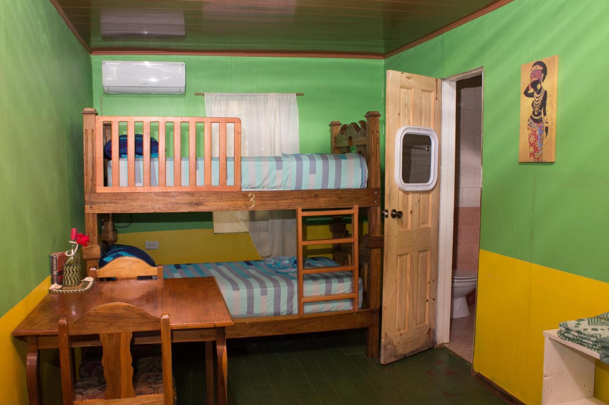 Bastimentos Hill Guest House Bocas del Toro Room photo